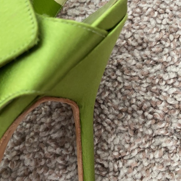 MANOLO BLAHNIK SATIN HEELS - Picture 13 of 14